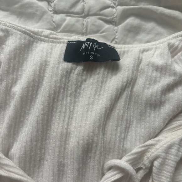 white ribbed ruffle neckline keyhole bow bodysuit - Picture 5 of 6